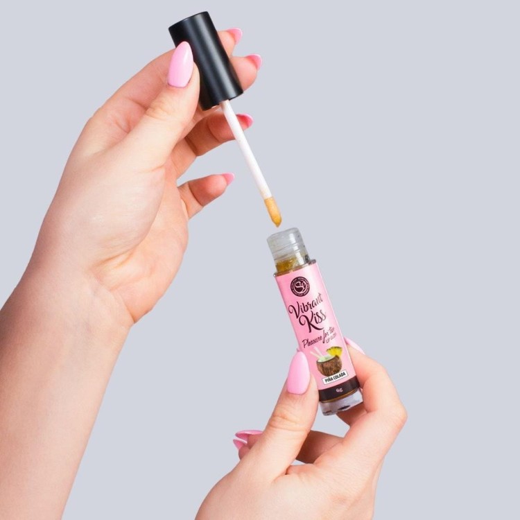 Błyszczyk do ust z efektem wibracji Pina Colada-2