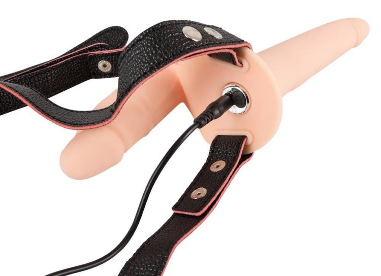 Wibrator dwa penisy na uprzęży strap-on-5