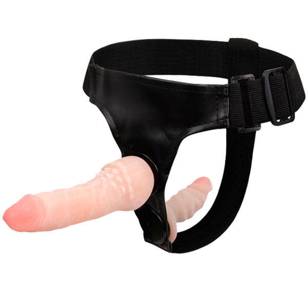 Strap-On z penisem i korkiem analnym 